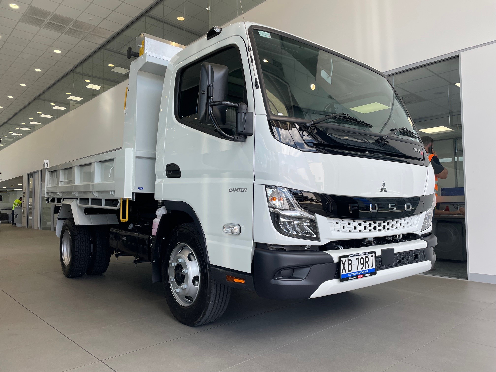 Canter 815 Duonic Factory Tipper.